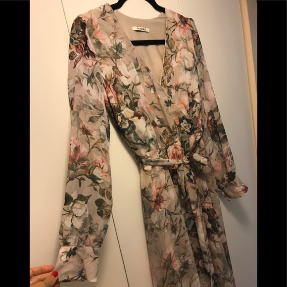 Dress - Picture 4 of 4